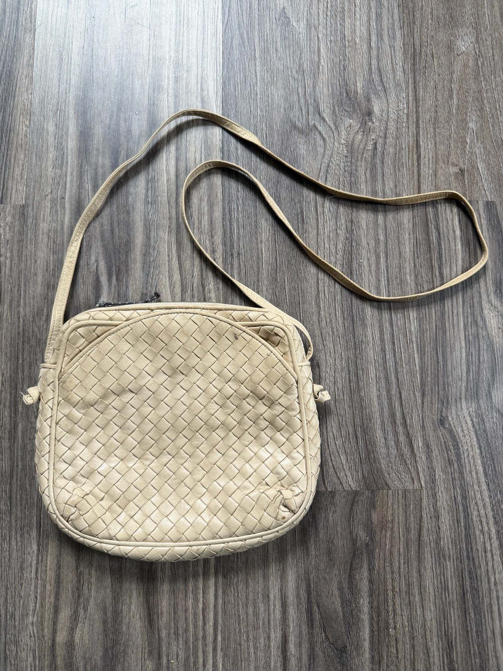 Vintage Bottega Veneta Intrecciato Woven Leather Cream Shoulder Bag